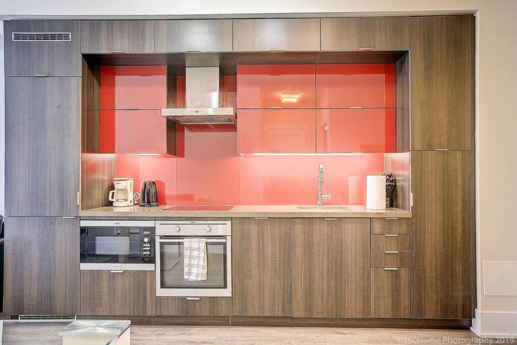 Toronto Lofts Apartment Exterior photo