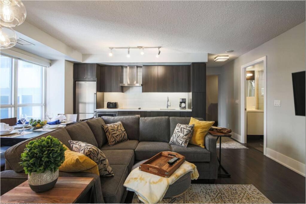 Toronto Lofts Apartment Exterior photo