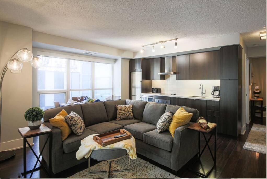 Toronto Lofts Apartment Exterior photo
