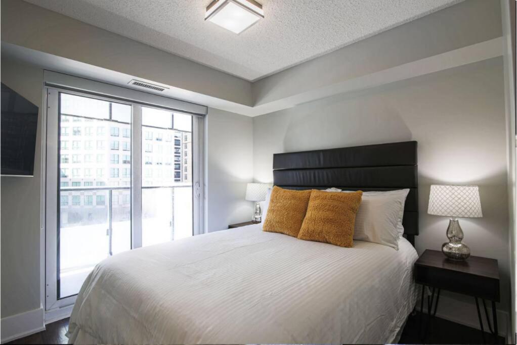 Toronto Lofts Apartment Exterior photo