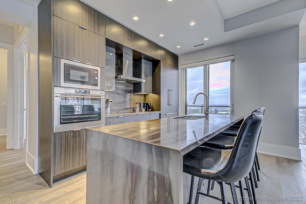 Toronto Lofts Apartment Exterior photo