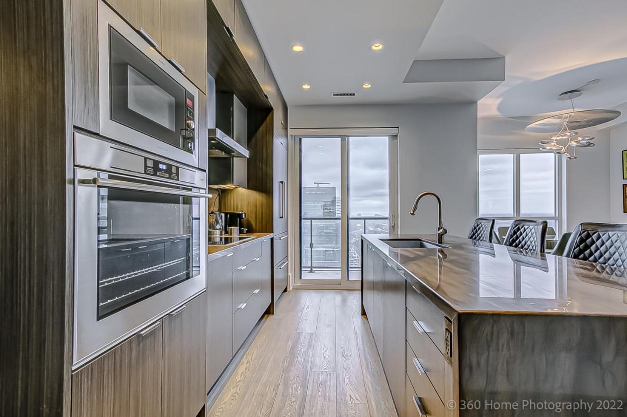 Toronto Lofts Apartment Exterior photo