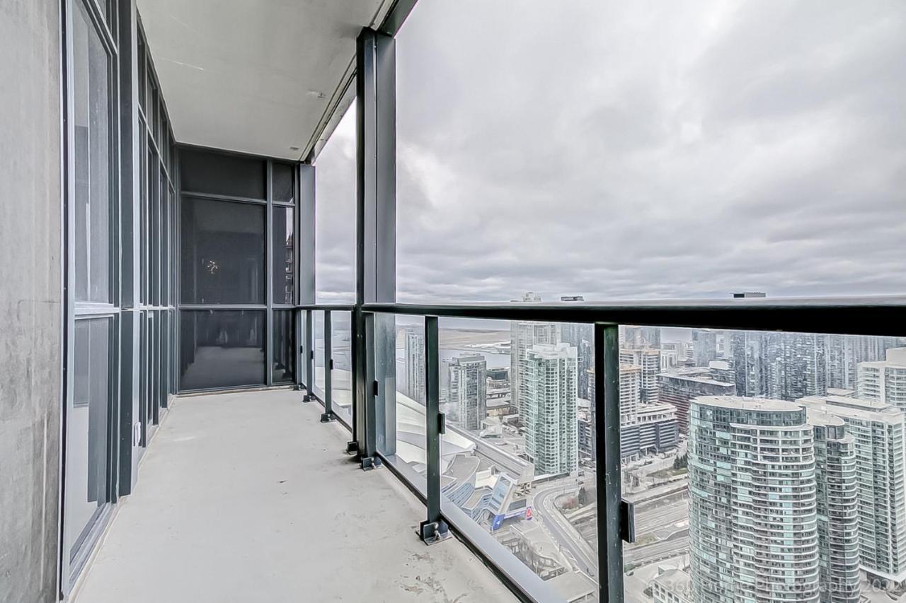Toronto Lofts Apartment Exterior photo